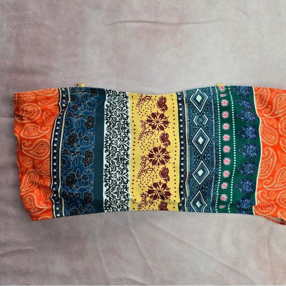 Multicolor Printed Strapless Bandeau Crop Top